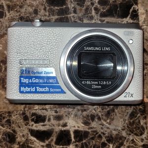 ❌❌SOLD❌❌Samsung WB350F 16.3MP CMOS Smart WiFi & NFC Digital Camera